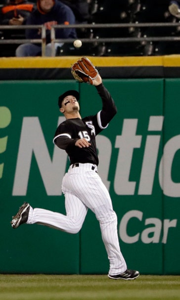 Verlander, Correa, Astros romp; Chisox pitcher passes out